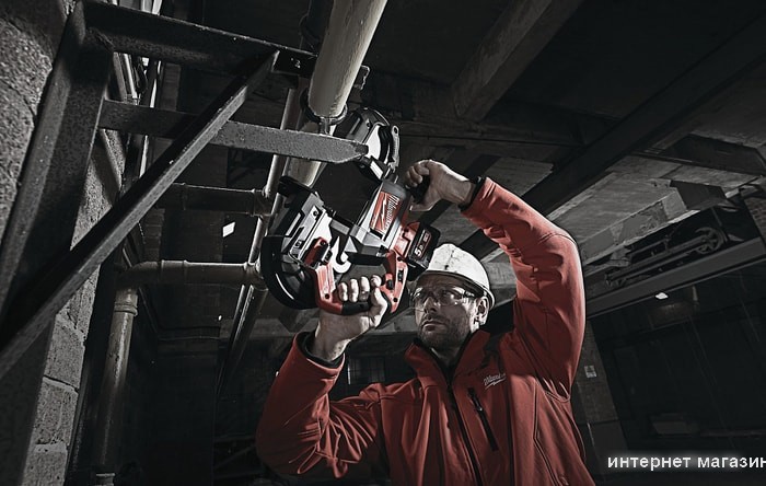 Ленточная пила Milwaukee M18 CBS125-0 4933447150 (без АКБ)