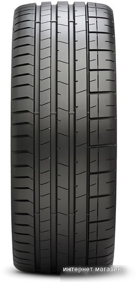 Pirelli P Zero PZ4 245/40R20 99Y (run-flat)