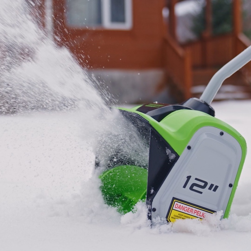 Снегоуборщик Greenworks GD40SSK4 (с АКБ 4000 mAh)