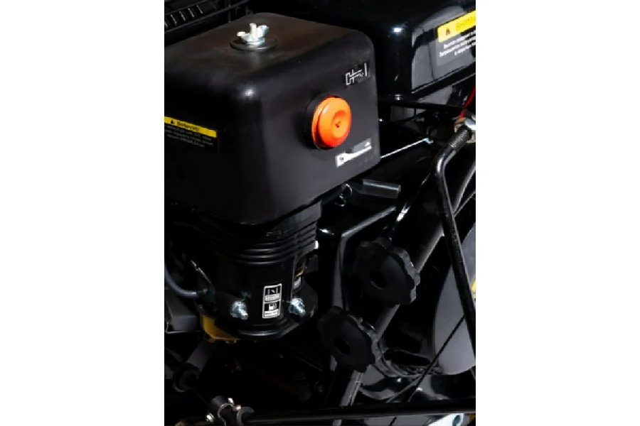 Снегоуборщик Huter SGC 8100