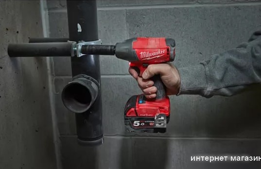 Ударный гайковерт Milwaukee M18 ONEIWF12-502X Fuel 4933451374 (с 2-мя АКБ, кейс)