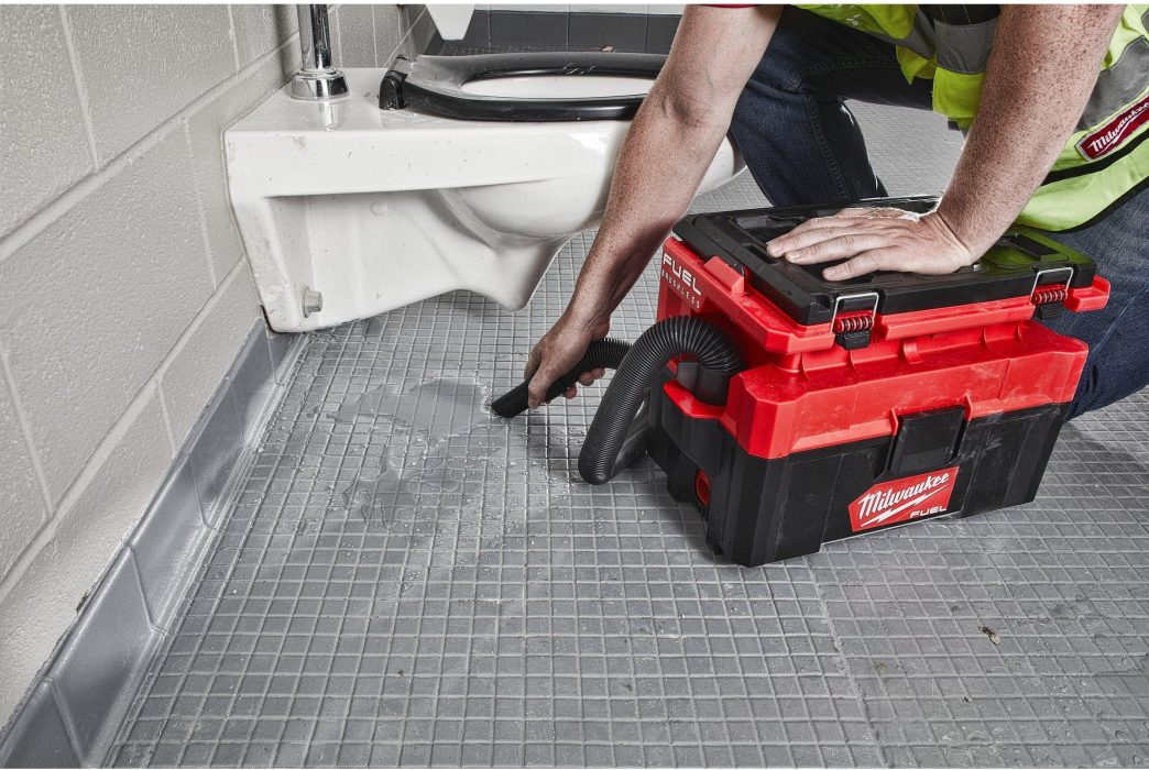 Пылесос Milwaukee M18 FPOVCL-0 (без АКБ и ЗУ)