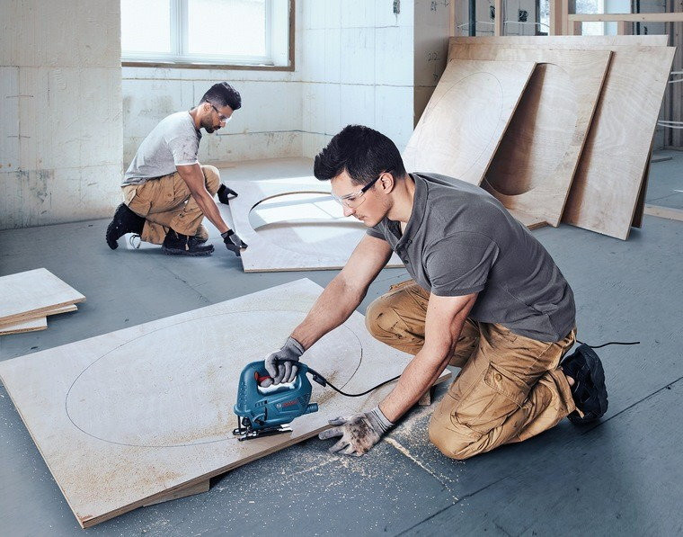 Электролобзик Bosch GST 700 Professional 06012A7020