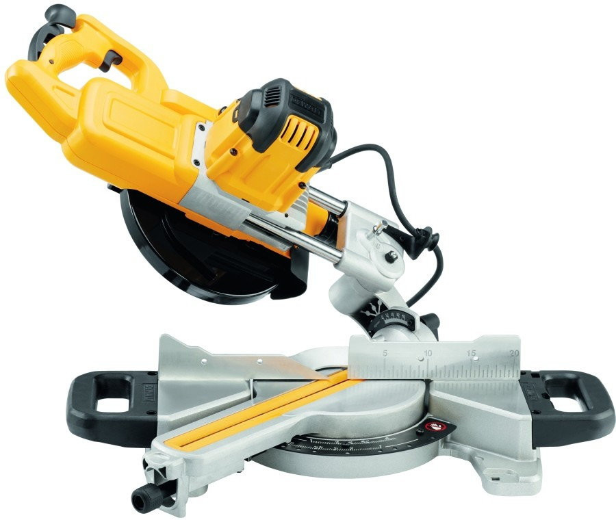 Дисковая пила DeWalt DWS774