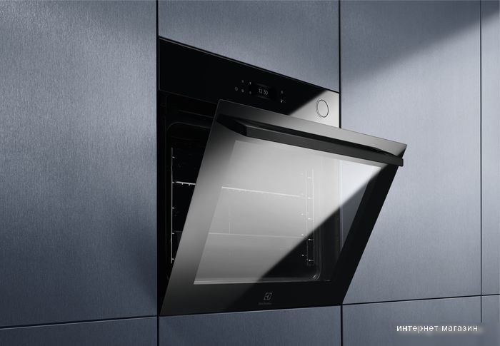 Электрический духовой шкаф Electrolux EOC8P39WZ