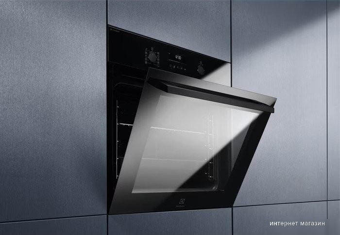 Электрический духовой шкаф Electrolux SteamBake 600 EOD6F77WZ