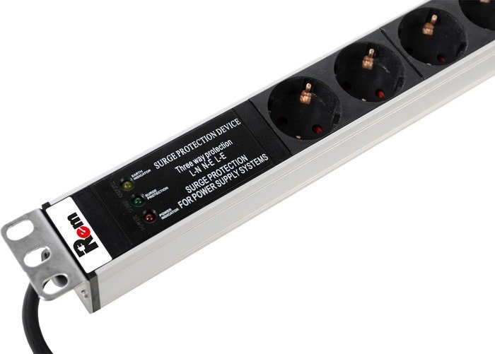 Блок розеток ЦМО R-16-7S-FI-440-3 (7 розеток, шнур 3 м)