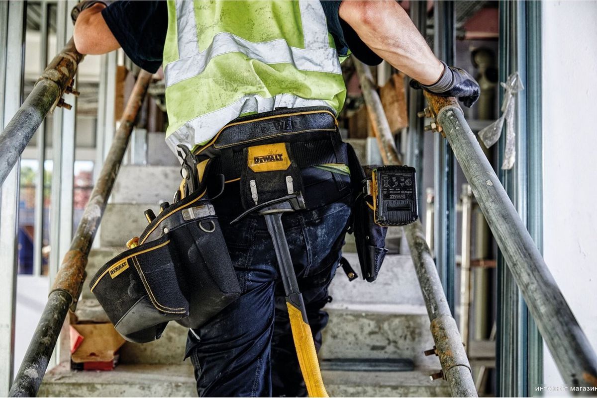 Чехол поясной DeWalt Multi Purpose Pouch DWST1-75551