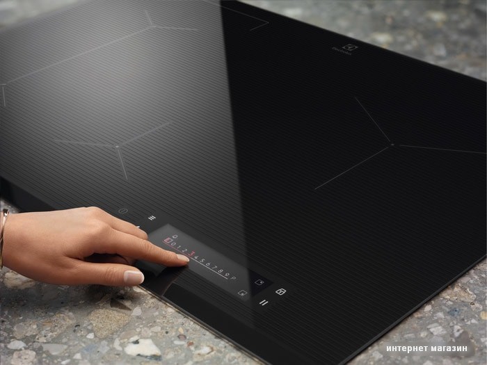 Варочная панель Electrolux EIS8648