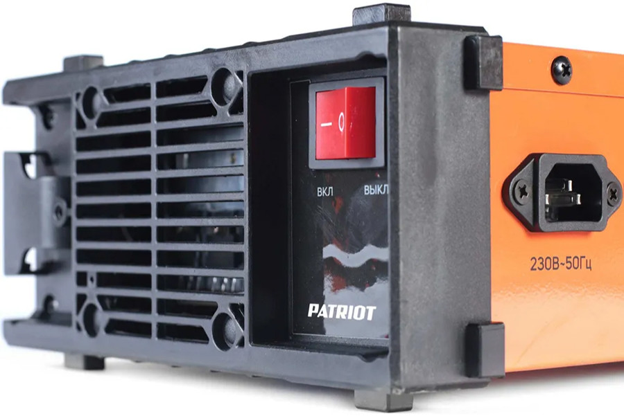 Пуско-зарядное устройство Patriot BCI-300D-Start