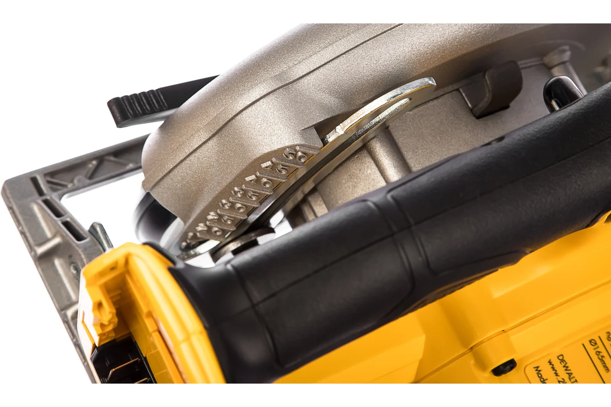 Дисковая пила DeWalt DCS391N (без АКБ)