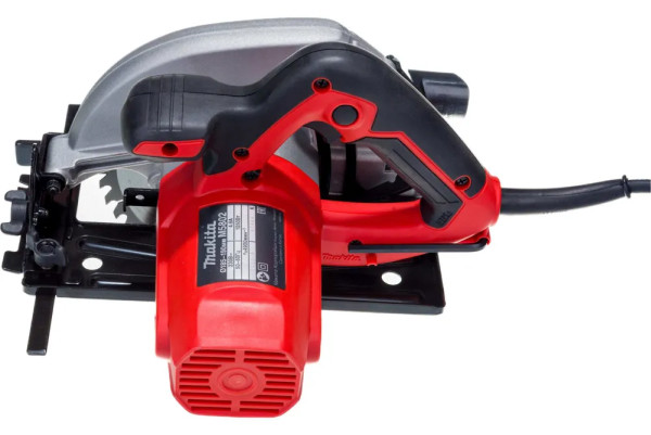 Дисковая (циркулярная) пила Makita MT M5802