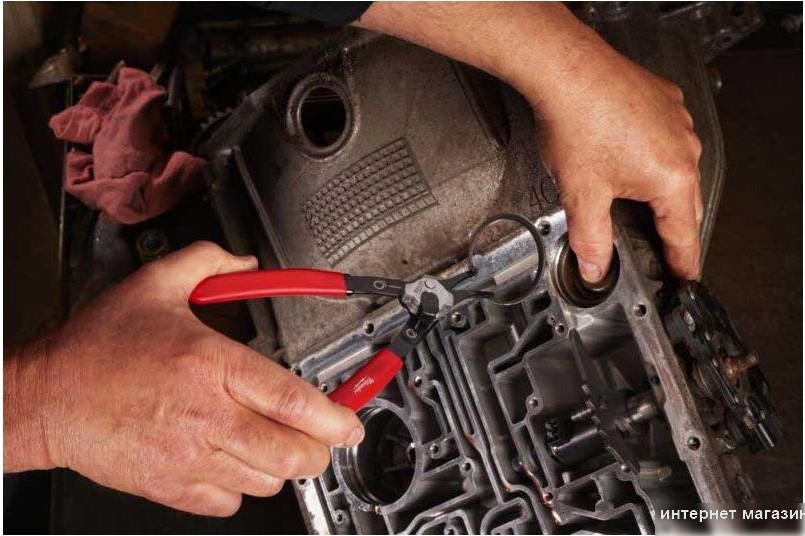 Съемник стопорных колец Milwaukee 4932492493