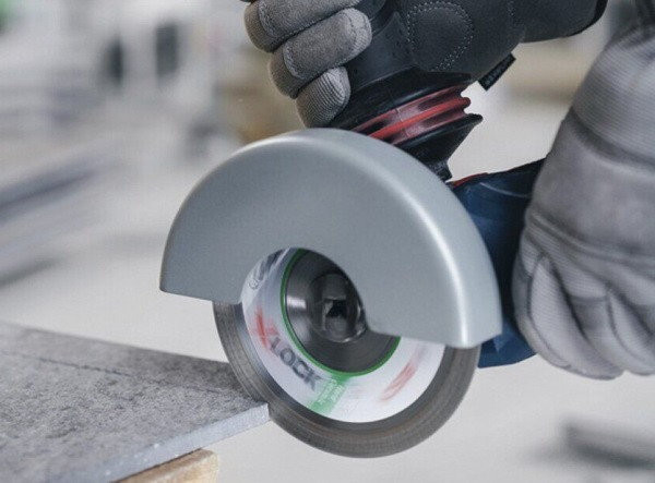 Угловая шлифмашина Bosch GWX 9-125 S Professional 06017B2000