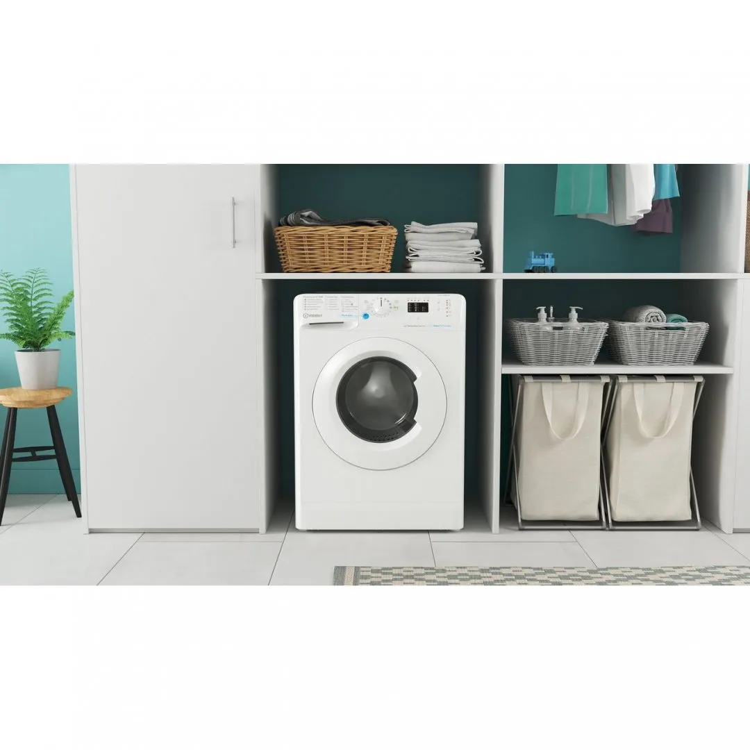 Стиральная машина Indesit BWSA 61051 WWV RU