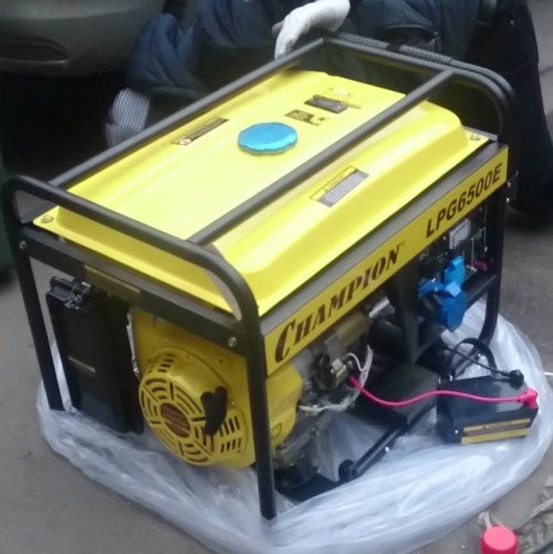 Бензиновый генератор Champion LPG6500E