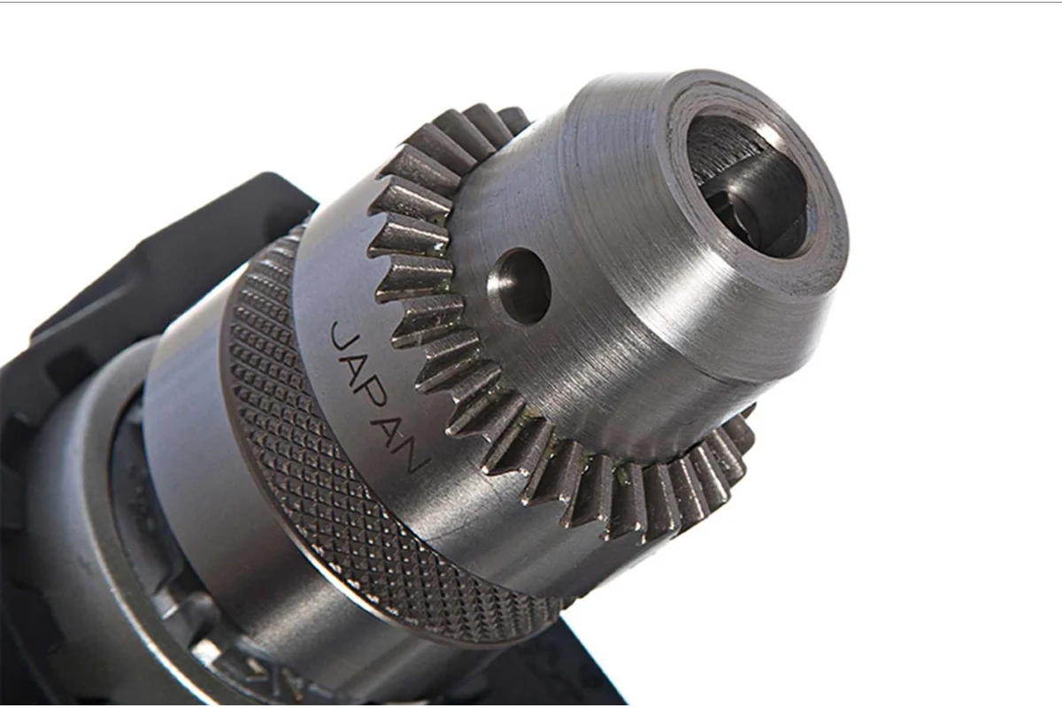 Ударная дрель Makita HP2070