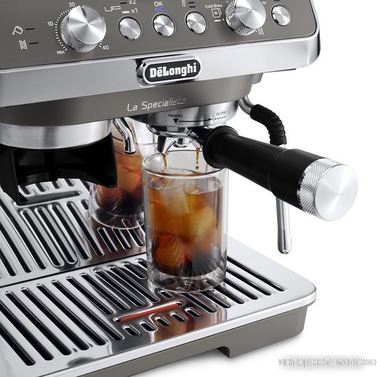 Рожковая кофеварка DeLonghi La Specialista Arte Evo Cold Brew EC9255.T