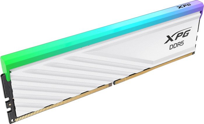 Оперативная память ADATA XPG Lancer Blade RGB 2x16ГБ DDR5 6000 МГц AX5U6000C3016G-DTLABRWH