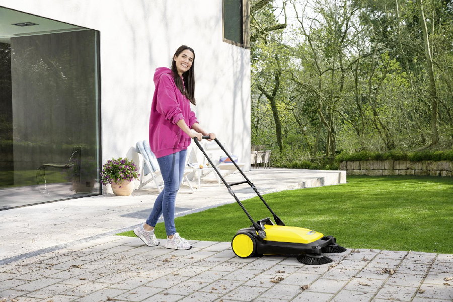 Подметальная машина Karcher S 4 Twin 1.766-360.0