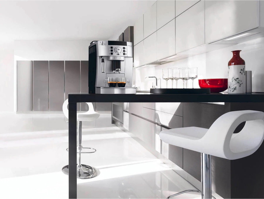 Эспрессо кофемашина DeLonghi Magnifica S ECAM 22.110.SB