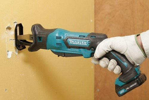 Сабельная пила Makita JR103DZ