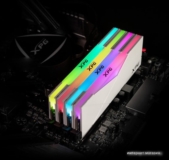 Оперативная память ADATA XPG Spectrix D50 RGB 2x16ГБ DDR4 3600 МГц AX4U360016G18I-DW50