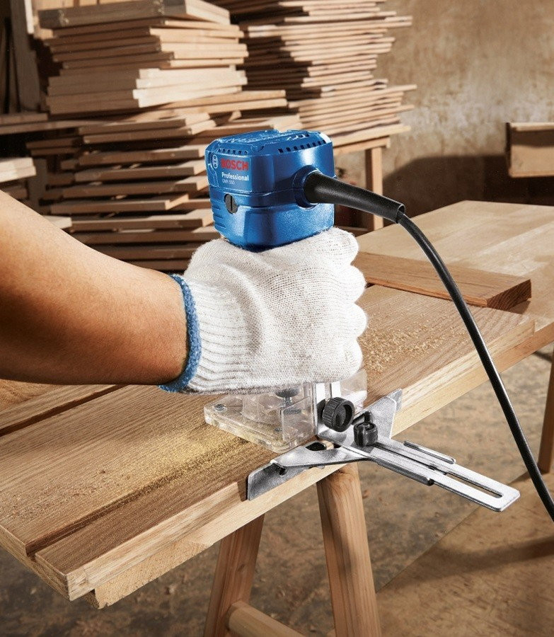 Вертикальный фрезер Bosch GKF 550 Professional 06016A0020