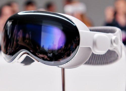 Apple вносит обновления в программное обеспечение Vision Pro