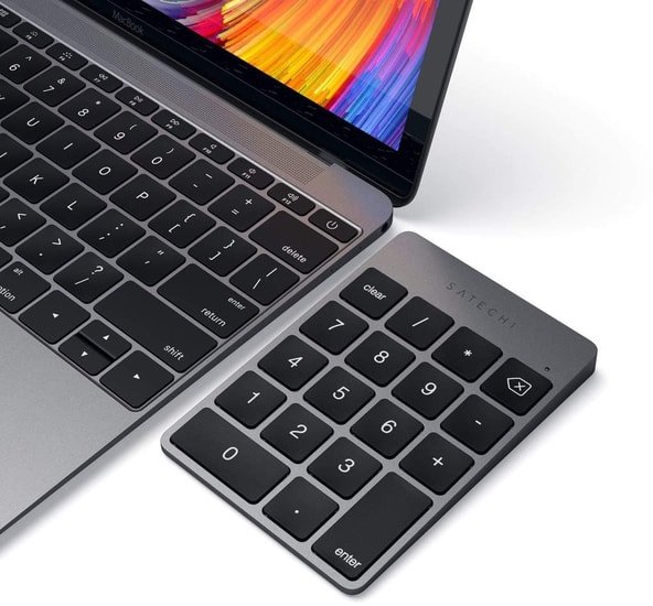 Цифровой блок Satechi Aluminum Slim Rechargeable Bluetooth Keypad (серый космос)
