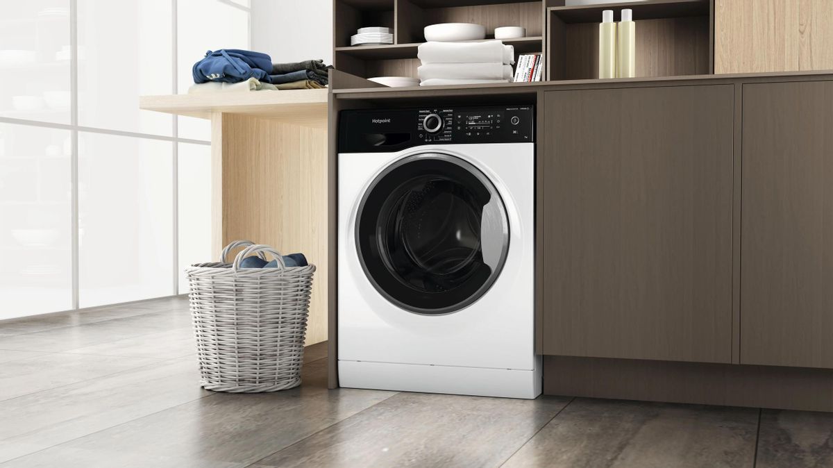Стиральная машина Hotpoint-Ariston NSD 7239 ZS VE RU