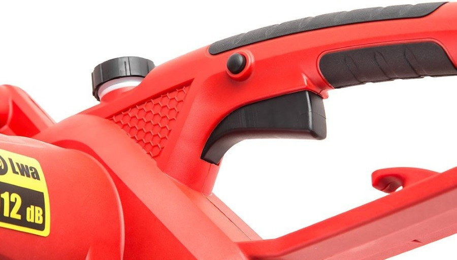 Электрическая пила Hammer CPP1814E