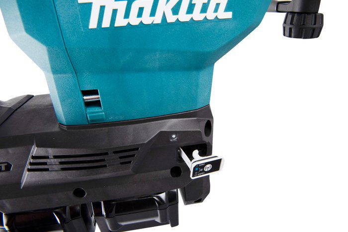 Отбойный молоток Makita HM002GZ03 (без АКБ)