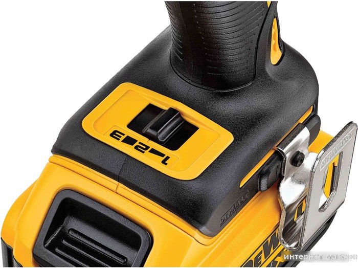 Винтоверт DeWalt DCF887D2-QW (c 2-мя АКБ, кейс)