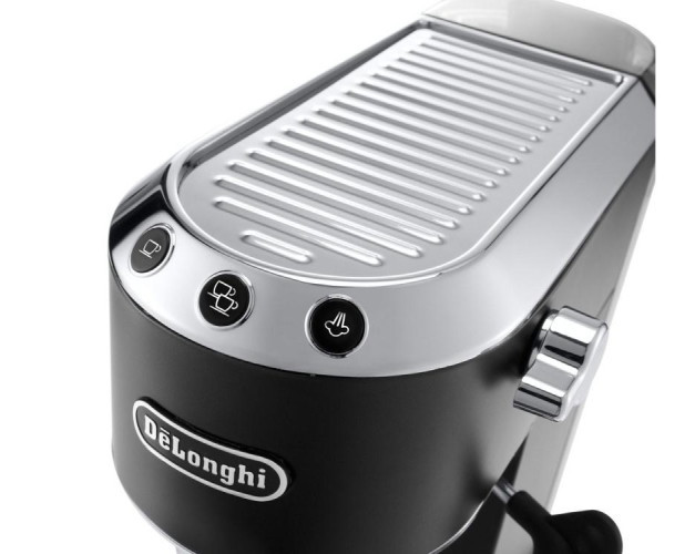 Рожковая помповая кофеварка DeLonghi Dedica EC 685.BK