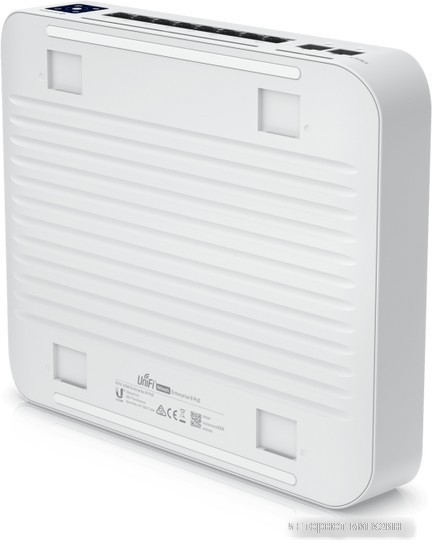 Управляемый коммутатор 3-го уровня Ubiquiti UniFi Switch Enterprise 8 PoE