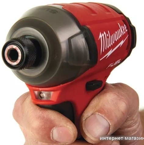 Винтоверт Milwaukee M18 FQID-0X FUEL 4933459187 (без АКБ, кейс)