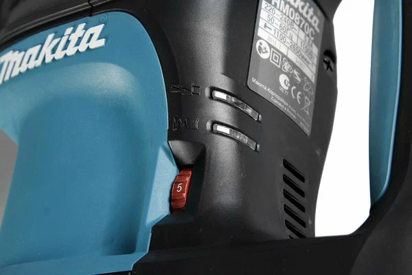 Отбойный молоток Makita HM0870C