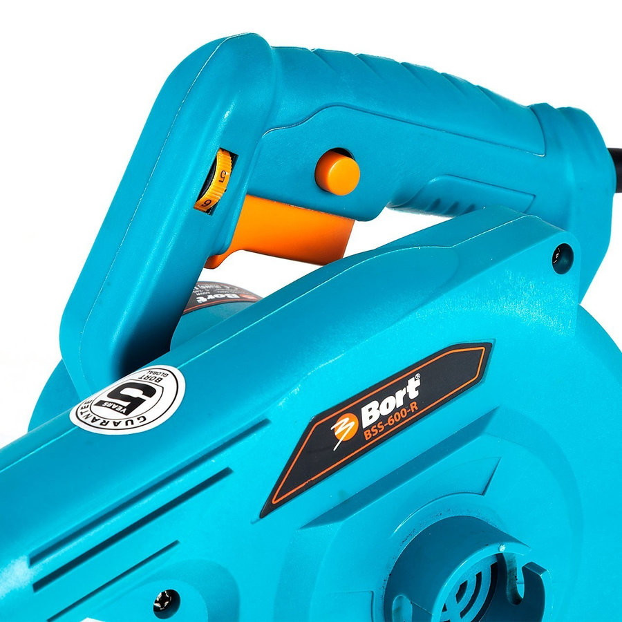 Воздуходувка Bort BSS-600-R