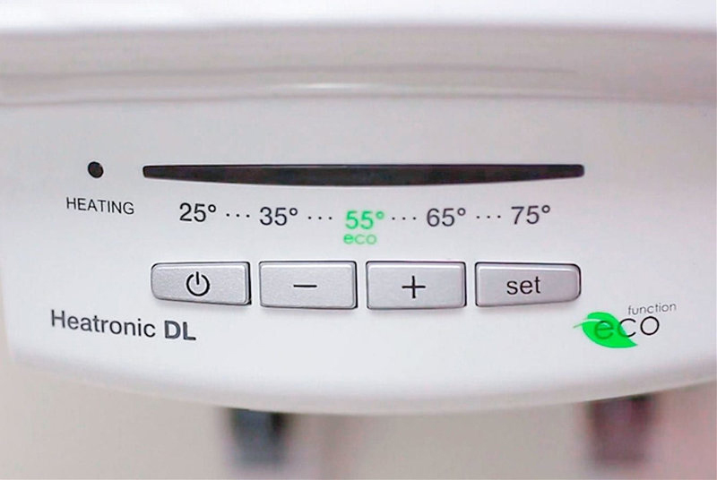Накопительный электрический водонагреватель Electrolux EWH 30 Heatronic DL Slim DryHeat