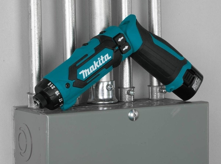 Шуруповерт Makita DF012DSE