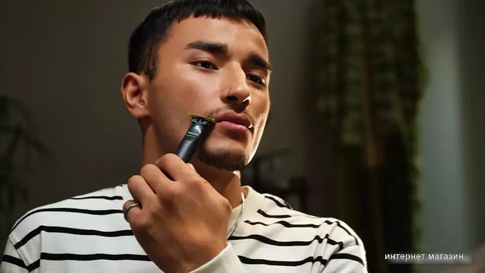 Триммер для бороды и усов Philips OneBlade Face QP1424/10