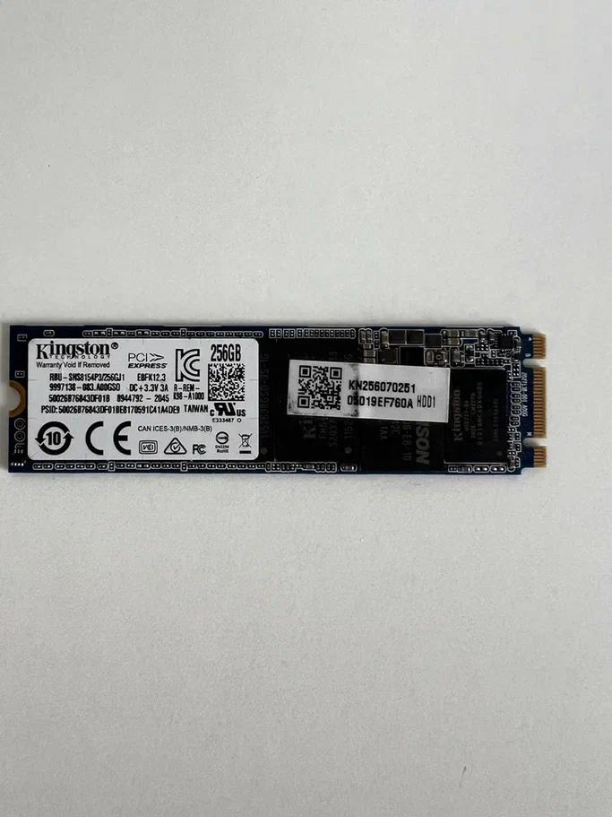 SSD накопитель Kingston 256GB RBU-SNS8154P3/256GJ1 (уценка)