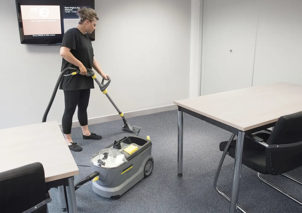 Пылесос Karcher Puzzi 10/1 [1.100-130.0]