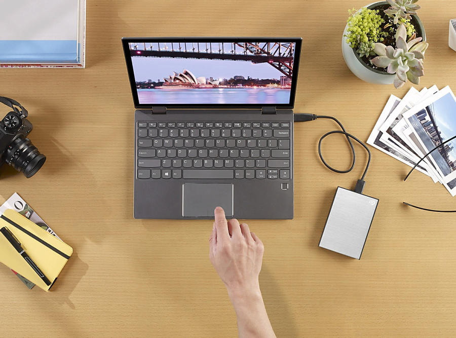 Внешний накопитель Seagate One Touch STKB2000401 2TB