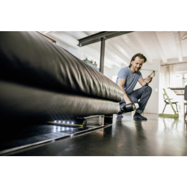 Пылесос Karcher VC 6 Cordless ourFamily 1.198-670.0