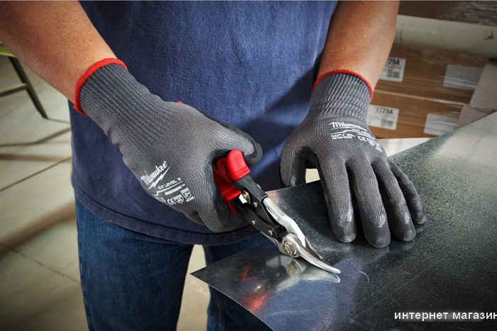 Нитриловые перчатки Milwaukee Cut level 5/E 8/M 4932471424