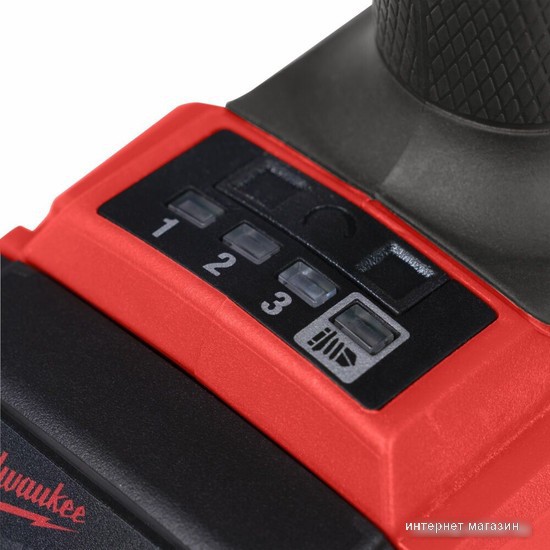 Винтоверт Milwaukee M18 FUEL M18FID3-0X 4933479864 (без АКБ, кейс)