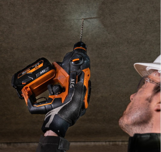 Перфоратор AEG Powertools BBH 18C-0 4935464984 (без АКБ)