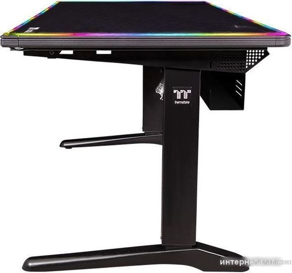 Геймерский стол Thermaltake Level 20 BattleStation RGB